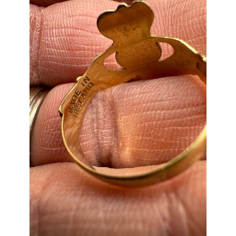 Vintage Solid 9k Yellow Gold Claddagh Ring Irish English Size 9.5 - Picture 8 of 11